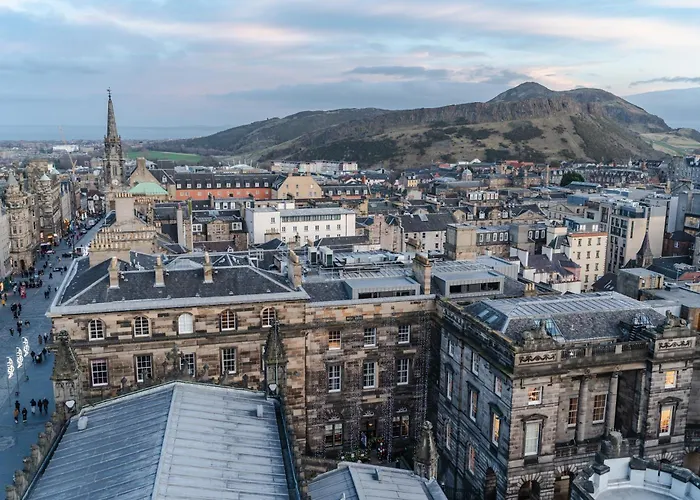 Hostel Code - The Court, Edinburgh